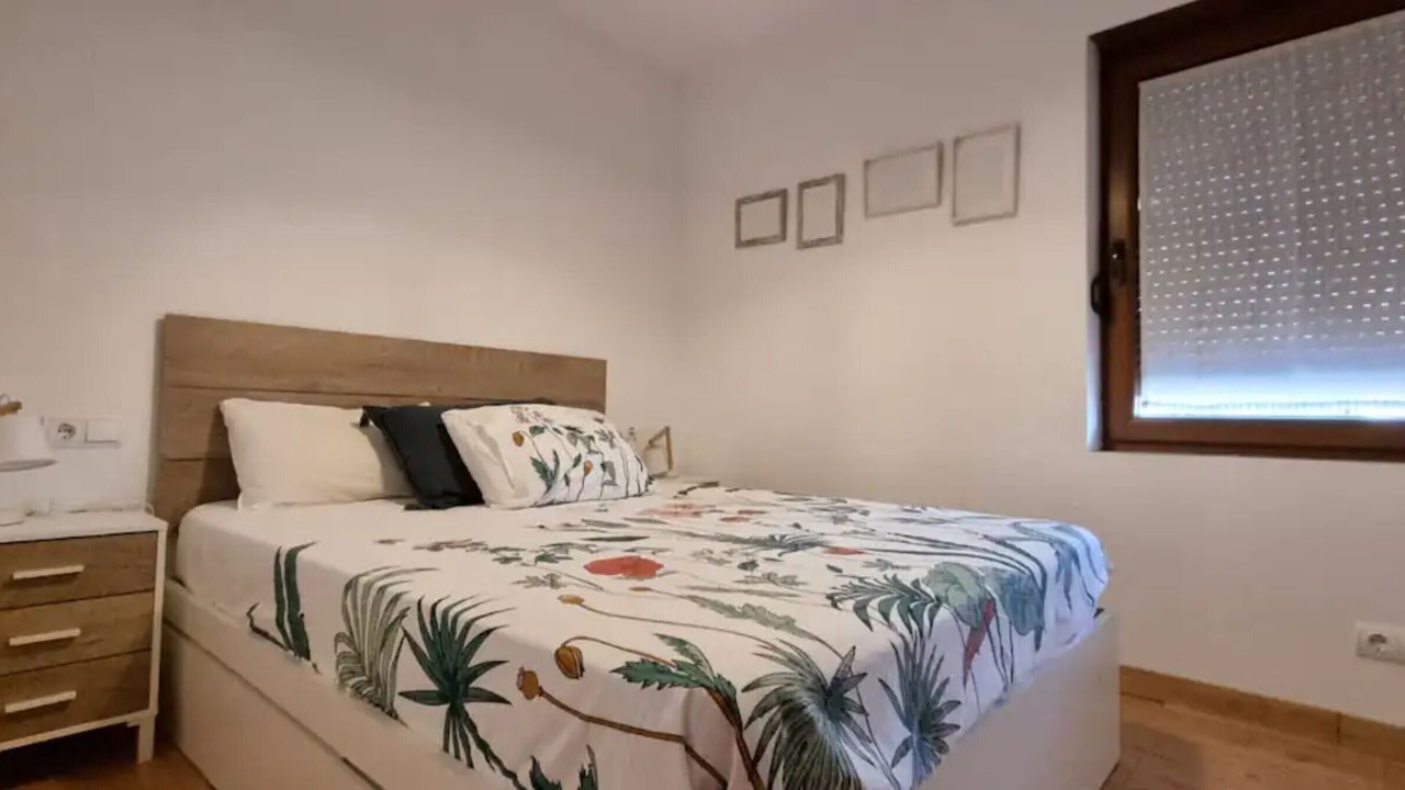 Photo of Bedroom in Mora d'Ebre