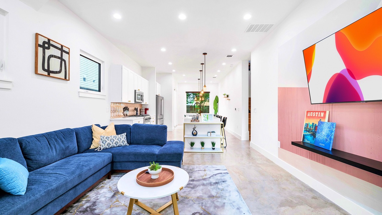 Photo of Livingroom in East MLK