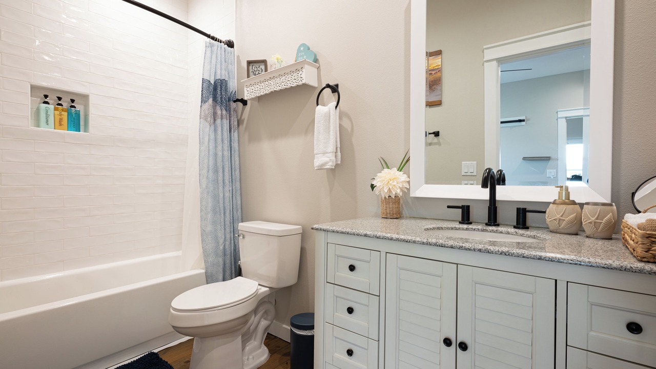 Photo of Bathroom in Port Bolivar