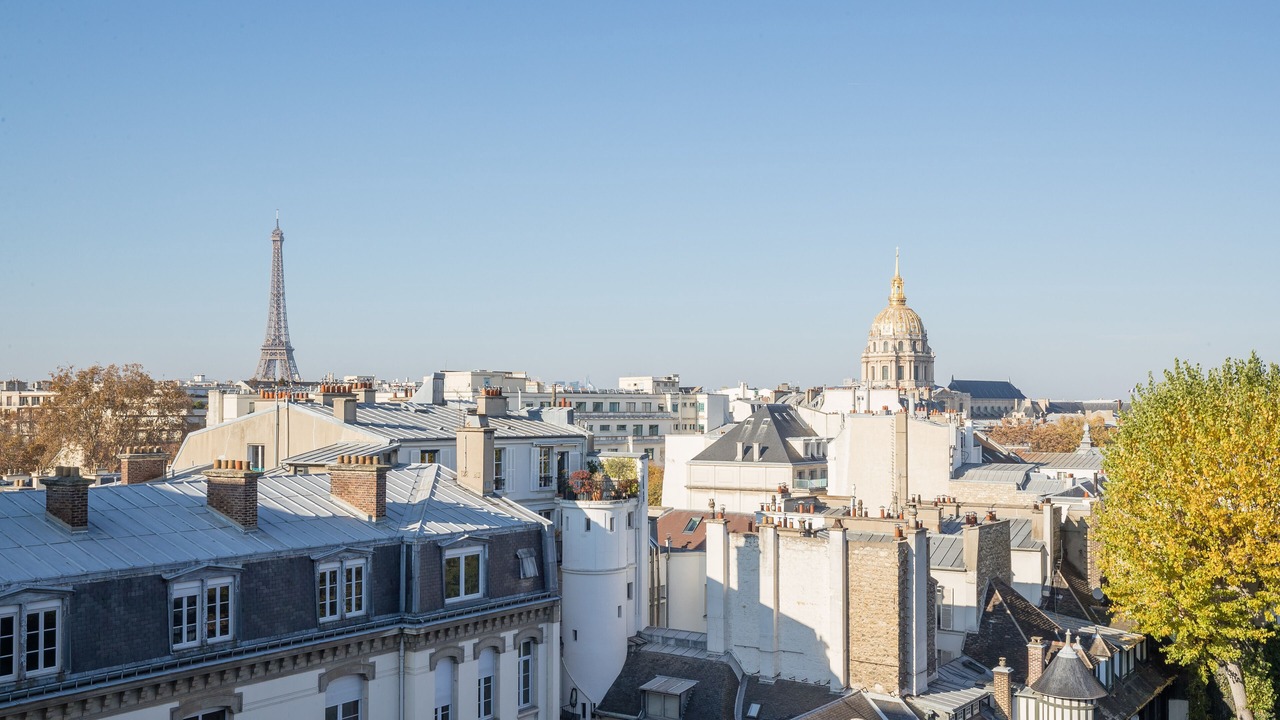 Photo of Others in Quartier de l'Ecole-Militaire
