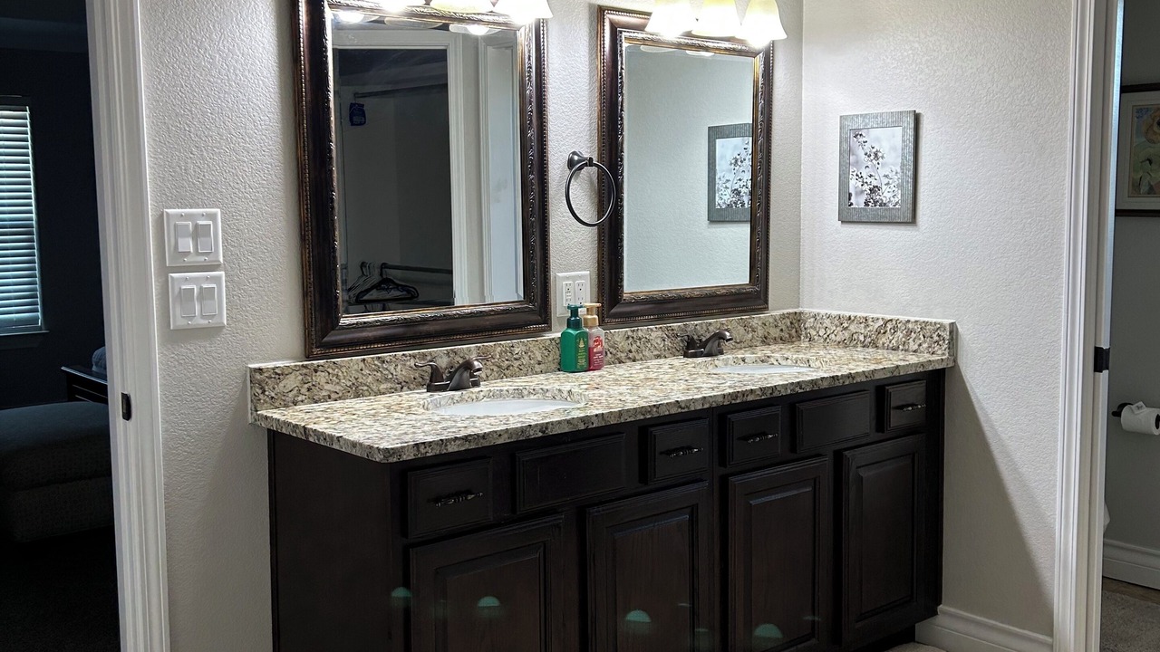 Photo of Bathroom in Clovis