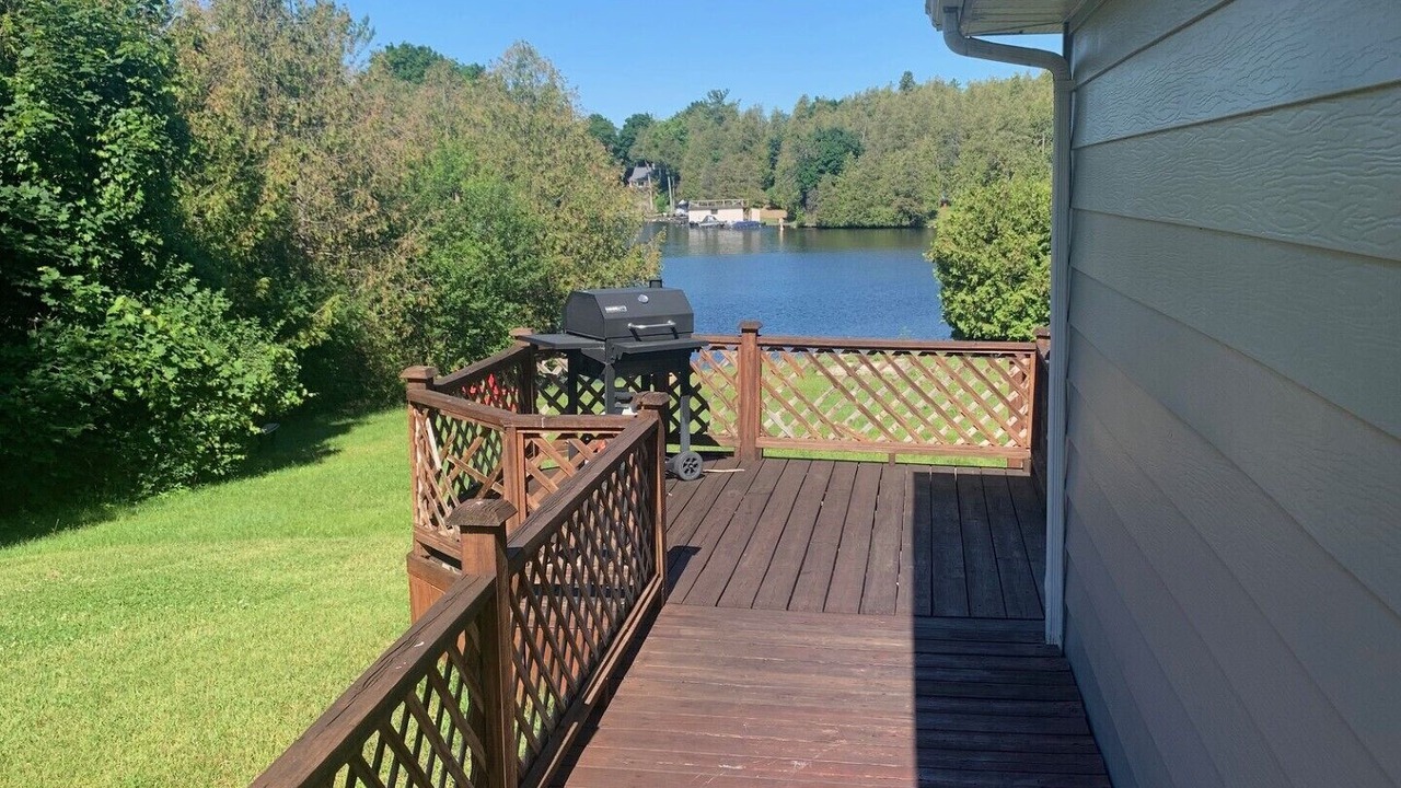 Photo of Patio Balcony in Fenelon Falls