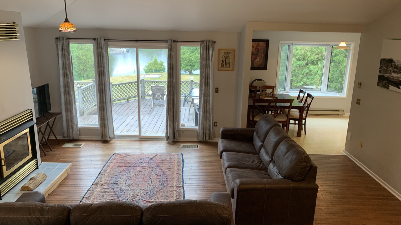 Photo of Livingroom in Fenelon Falls