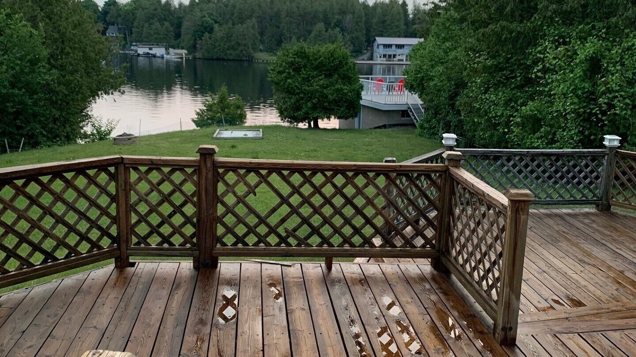 Photo of Patio Balcony in Fenelon Falls