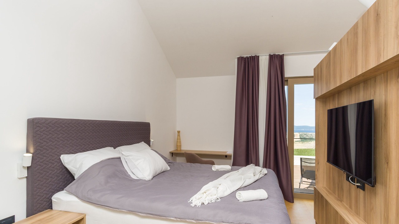 Photo of Bedroom in Smrika