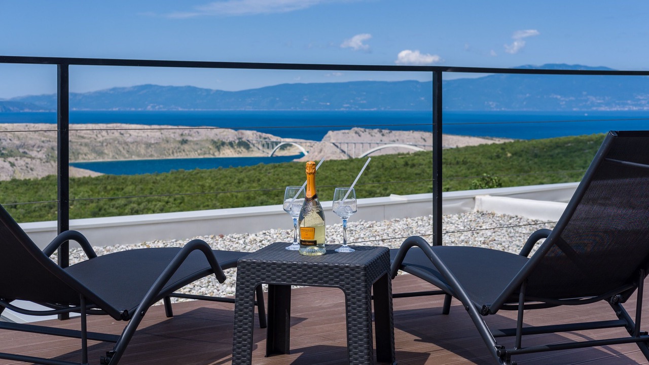 Photo of Outdoor in Smrika