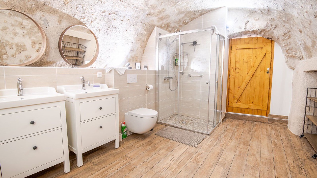 Photo of Bathroom in Amboise