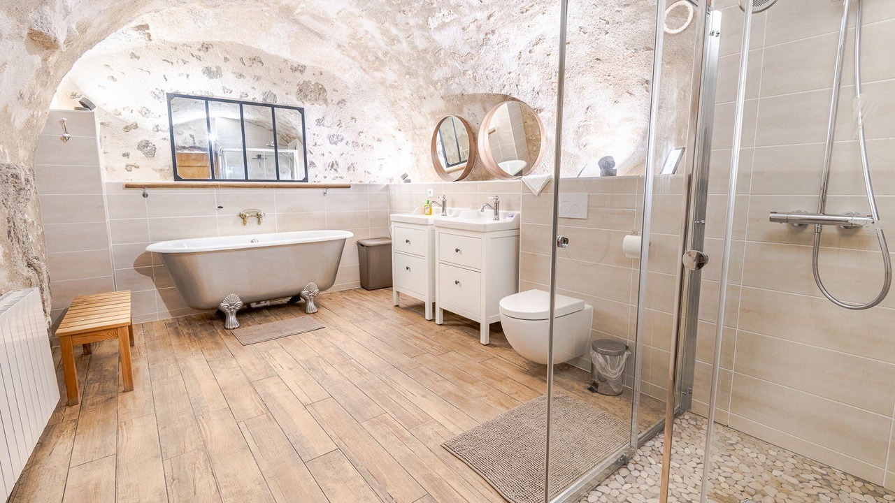 Photo of Bathroom in Amboise