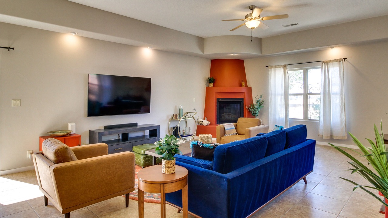 Photo of Livingroom in Mesa Del Sol Innovation Park