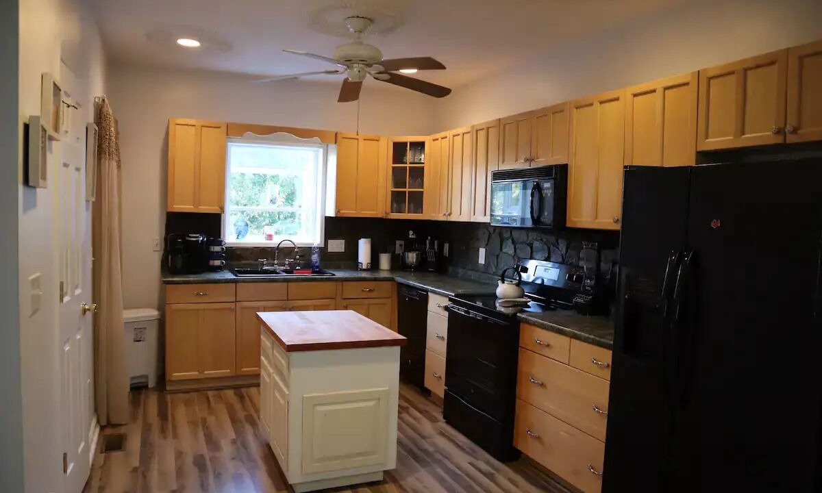 Photo of Kitchen in Willoughby Spit