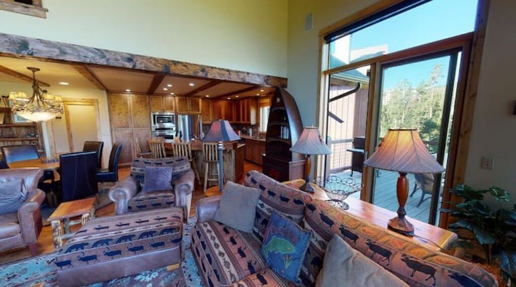 Photo of Livingroom in Big Sky