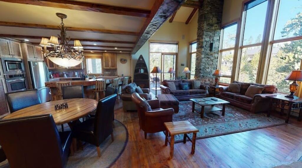 Photo of Livingroom in Big Sky