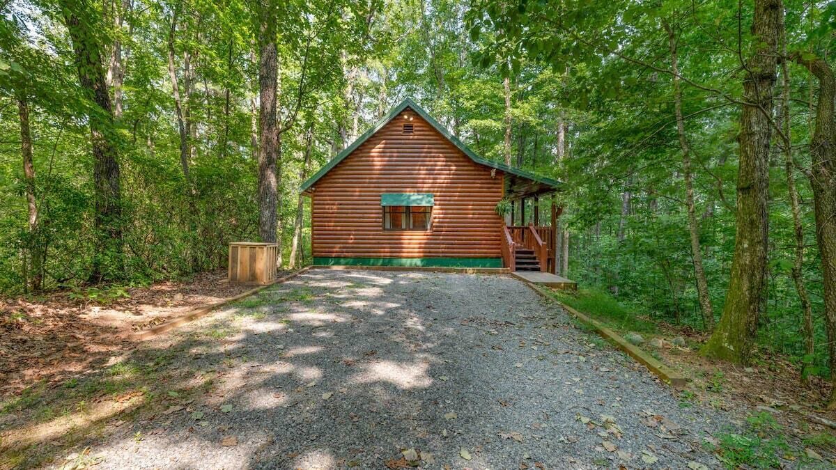Photo of Bedroom in Ellijay