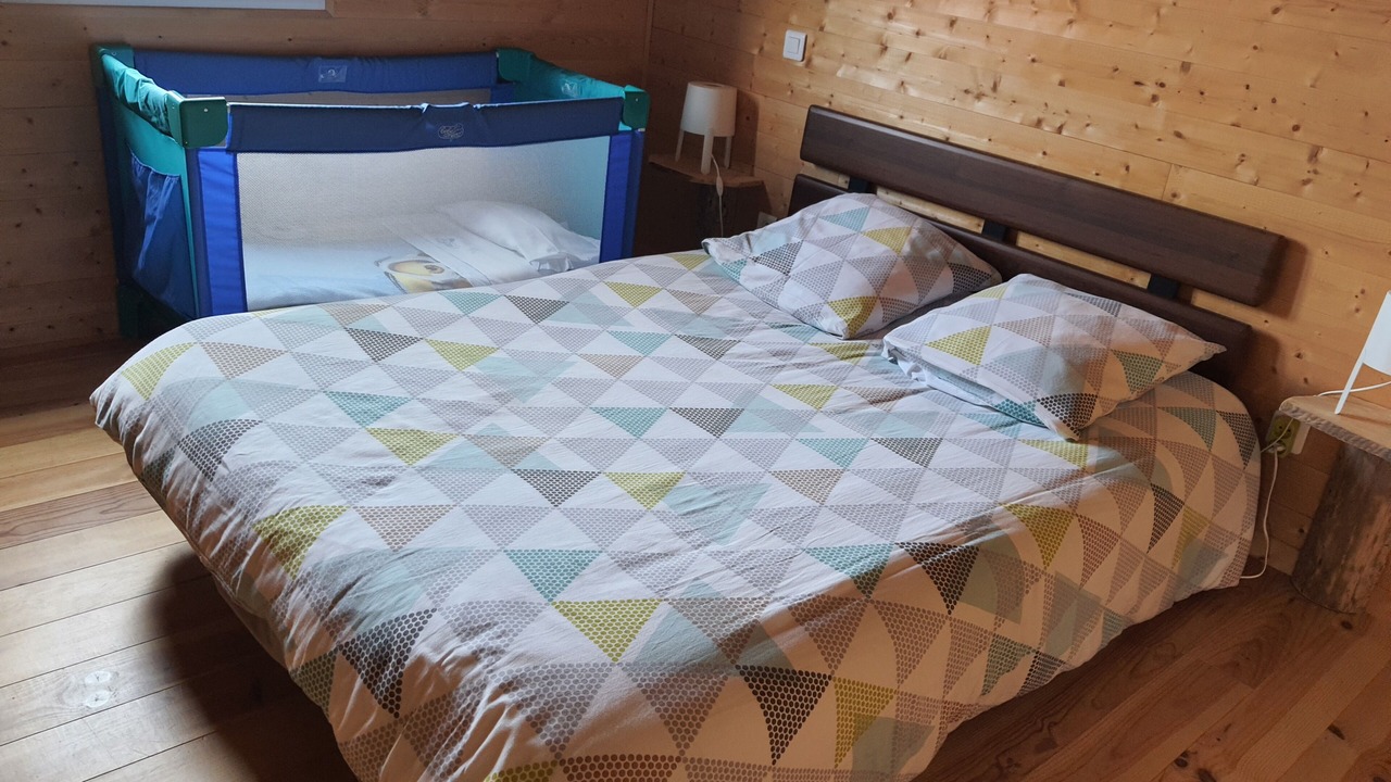 Photo of Bedroom in Le Lac-d'Issarles