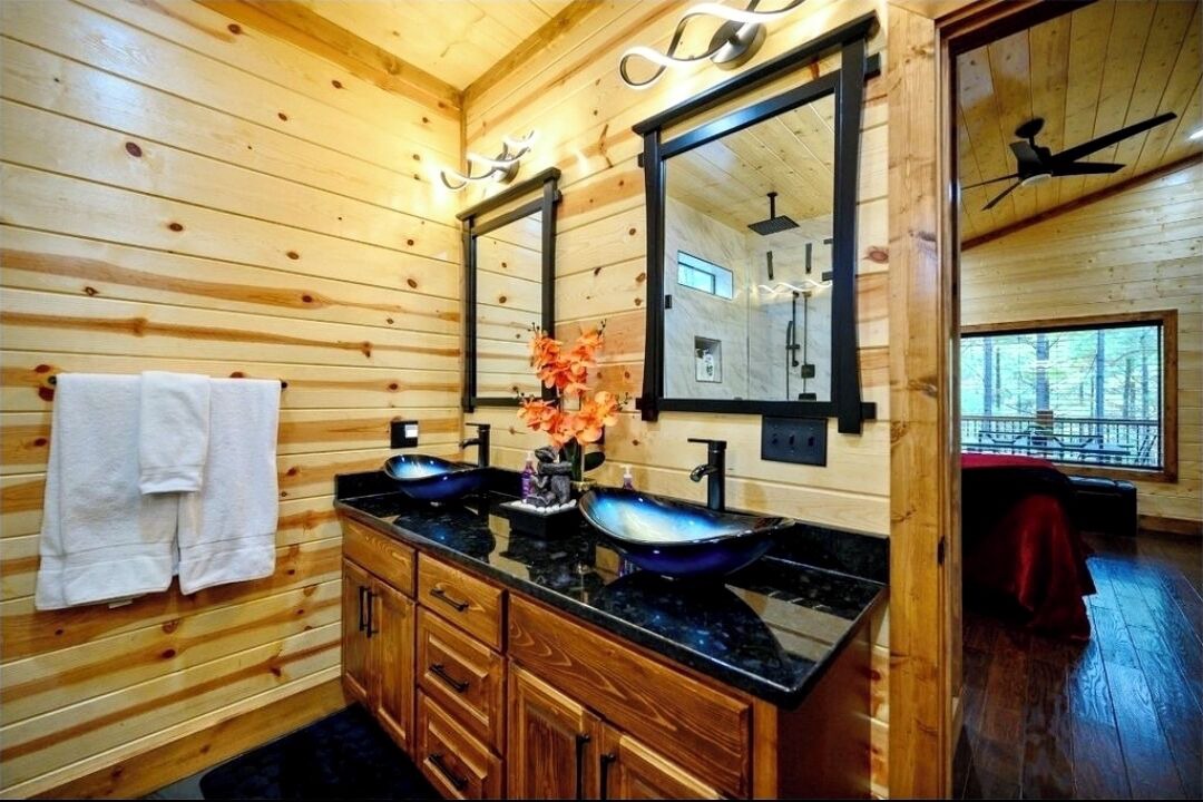 Photo of Bathroom in Pickens