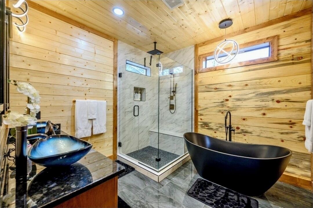 Photo of Bathroom in Pickens