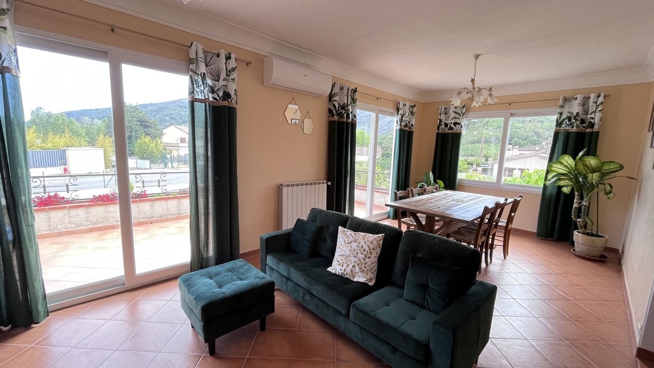 Photo of Livingroom in Pegomas