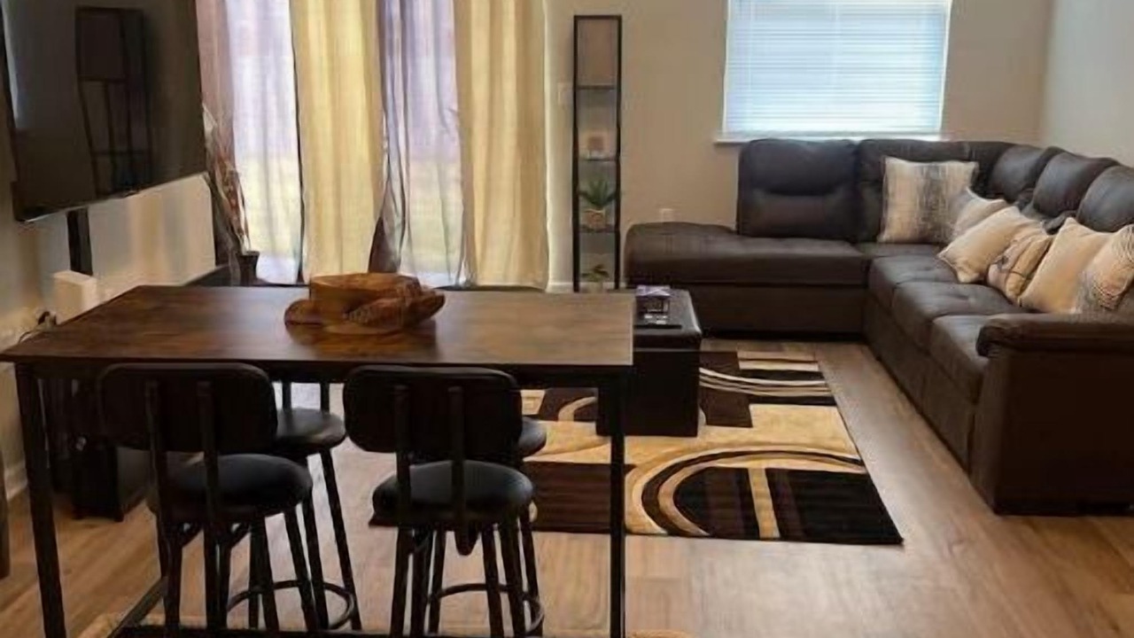 Photo of Livingroom in Westside