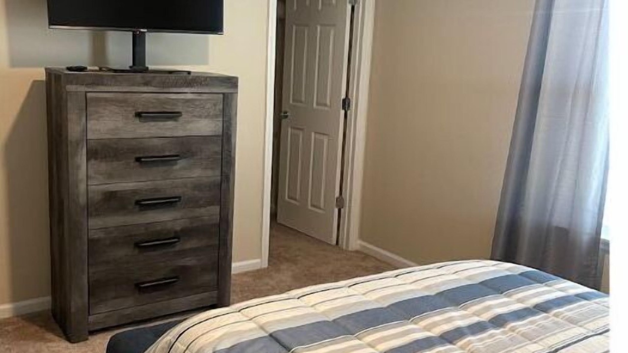 Photo of Bedroom in Westside