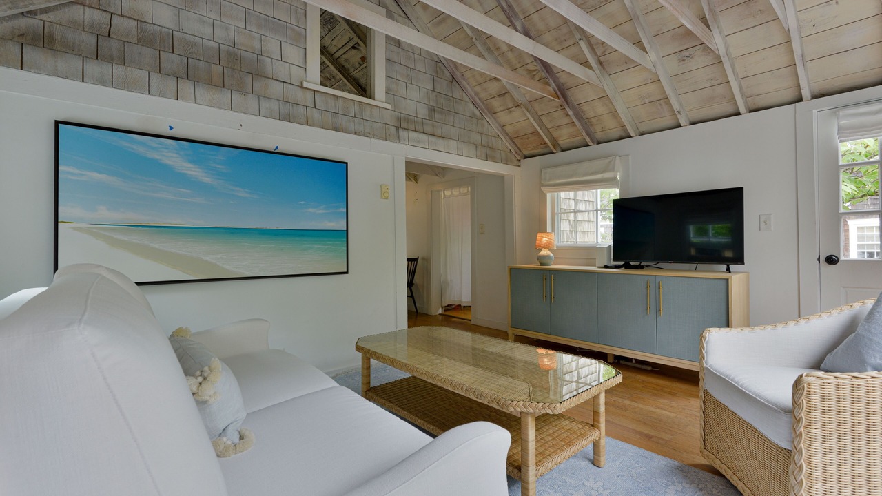 Photo of Livingroom in Nantucket Town