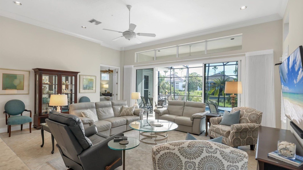 Photo of Bedroom in Bay Isles