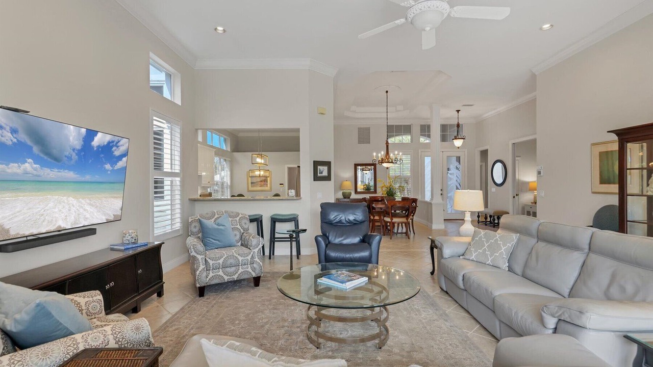 Photo of Bedroom in Bay Isles