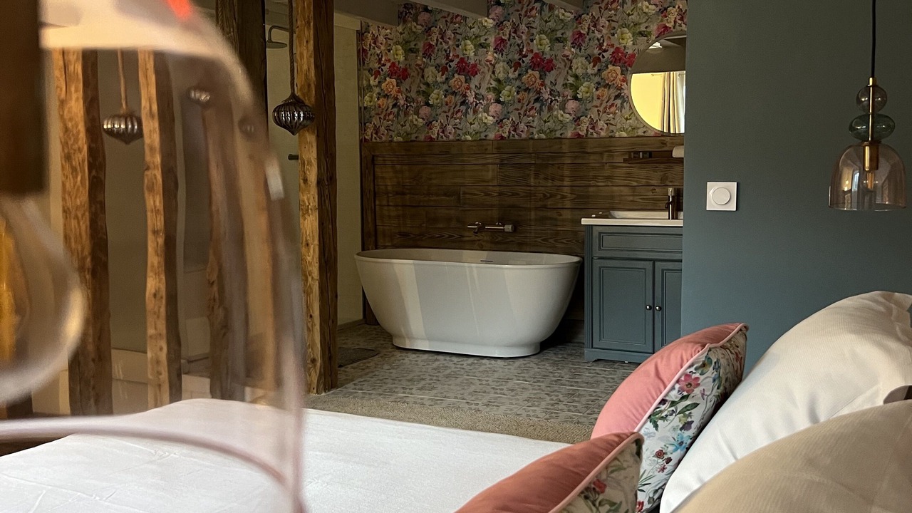 Photo of Bedroom in Saint-Martin-de-Bavel