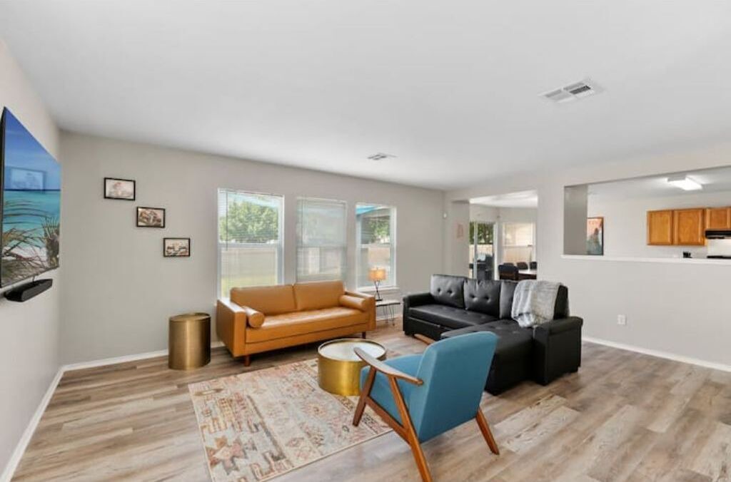 Photo of Livingroom in Berdoll Farms