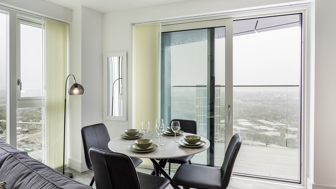 Photo of Livingroom in East Acton