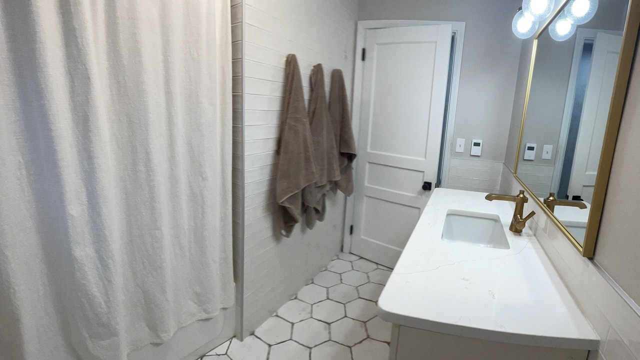 Photo of Bathroom in Folsom's Addition