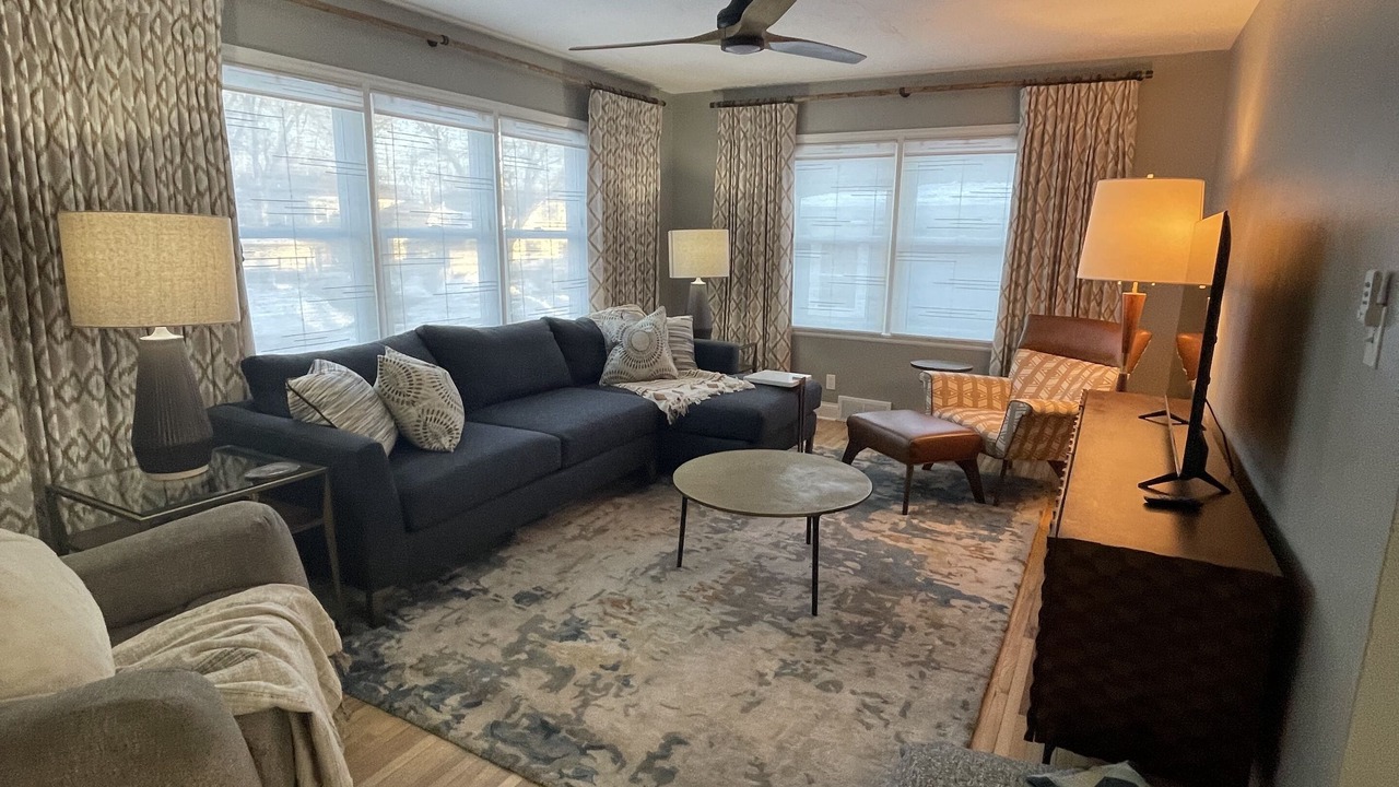Photo of Livingroom in Folsom's Addition