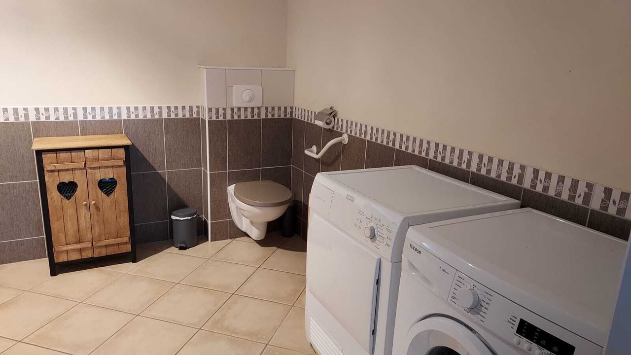 Photo of Bathroom in Illats