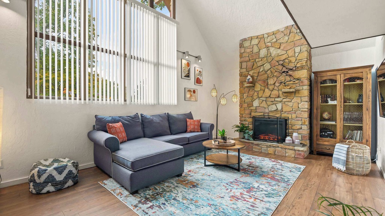 Photo of Livingroom in Madison