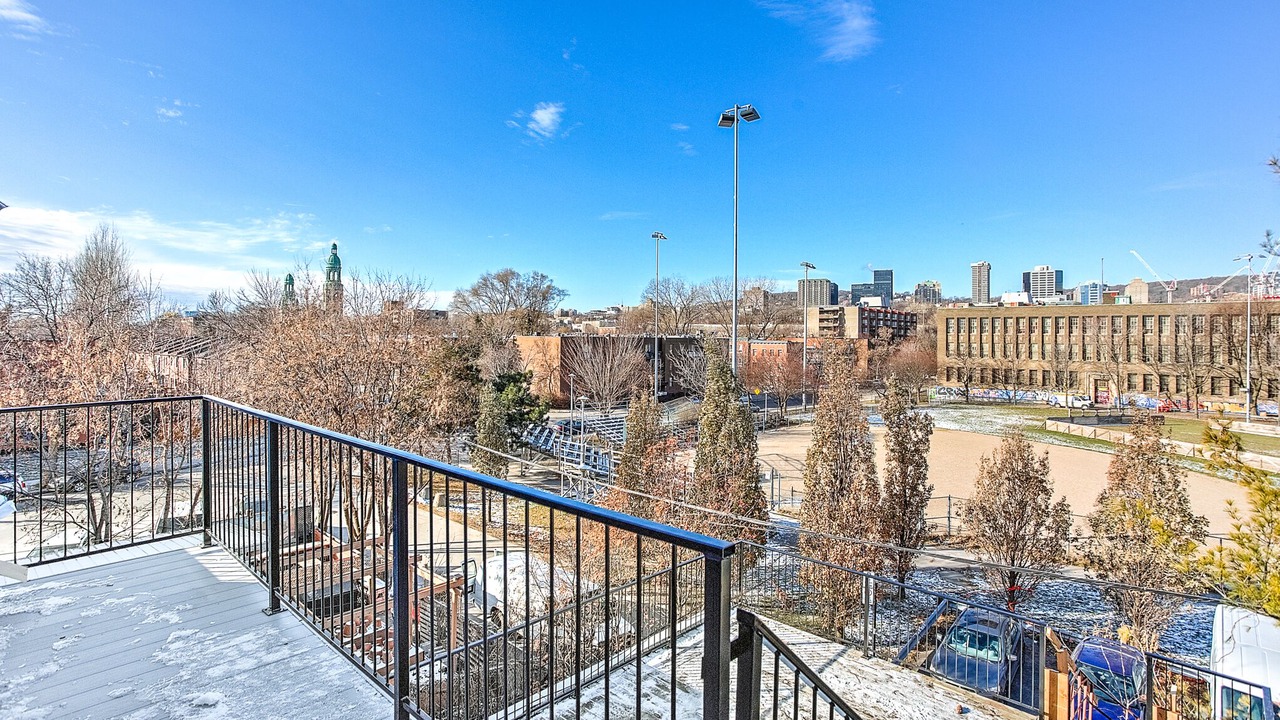 Photo of Patio Balcony in Little Burgundy