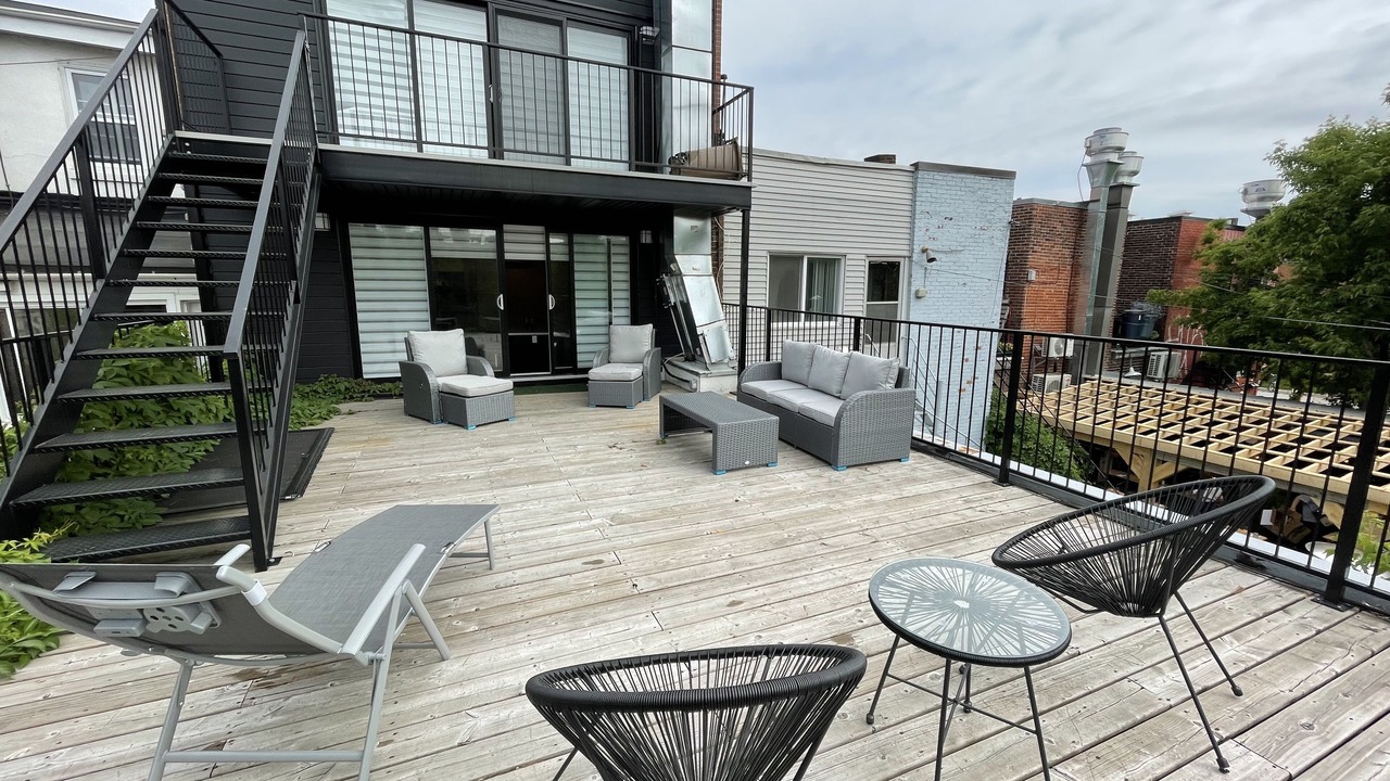 Photo of Patio Balcony in Little Burgundy