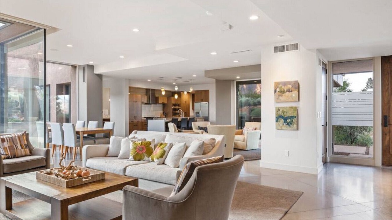 Photo of Livingroom in Ivins
