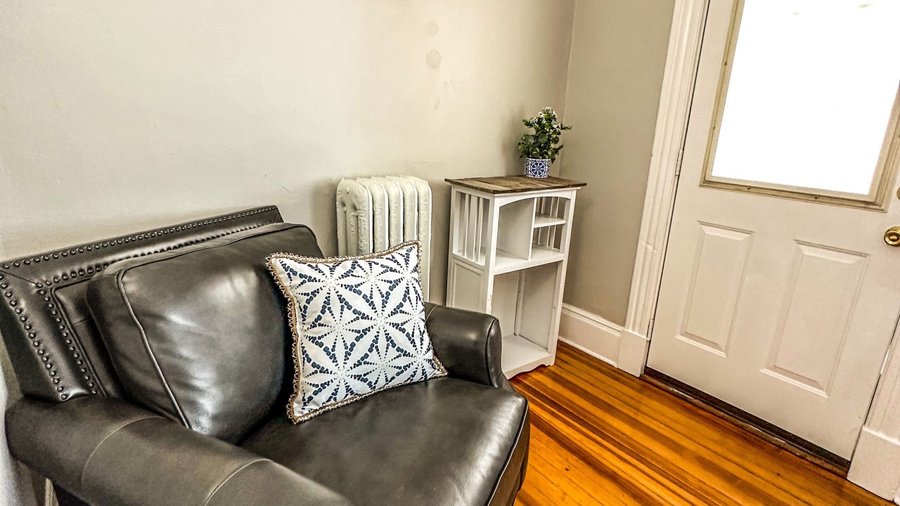 Photo of Livingroom in Albany
