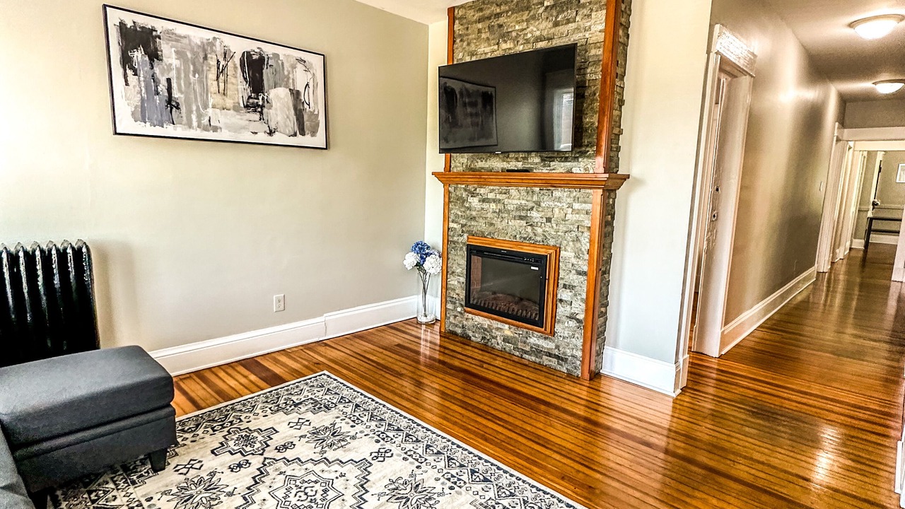 Photo of Livingroom in Albany