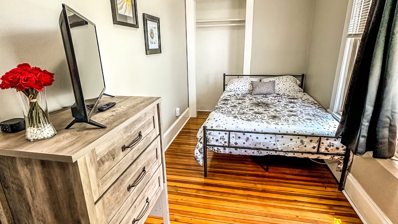Photo of Bedroom in Albany