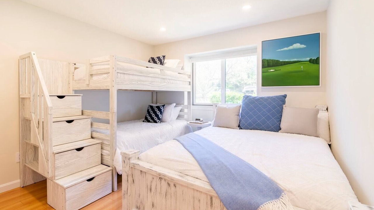 Photo of Bedroom in Brewster