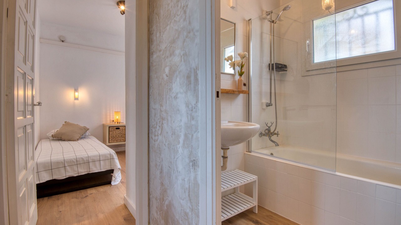 Photo of Bathroom in Pals