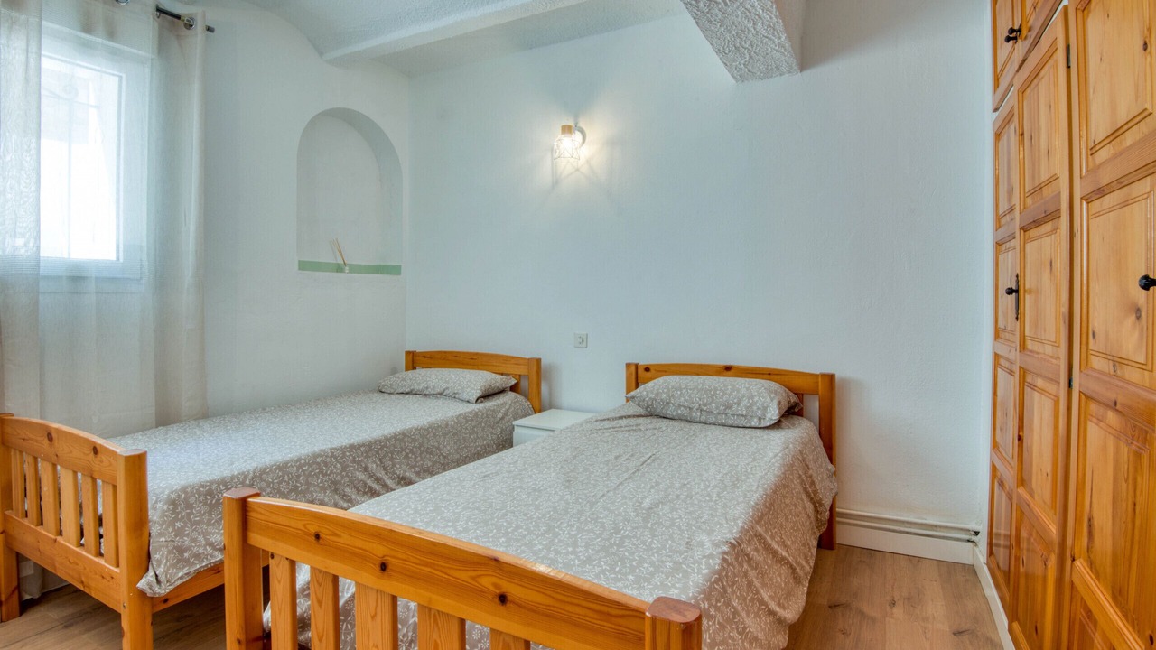 Photo of Bedroom in Pals