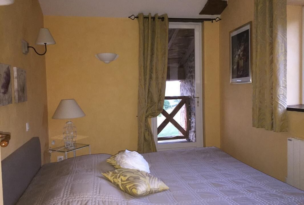 Photo of Bedroom in Pierreclos