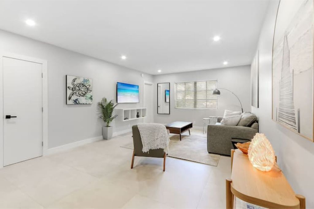 Photo of Livingroom in Harbor Beach
