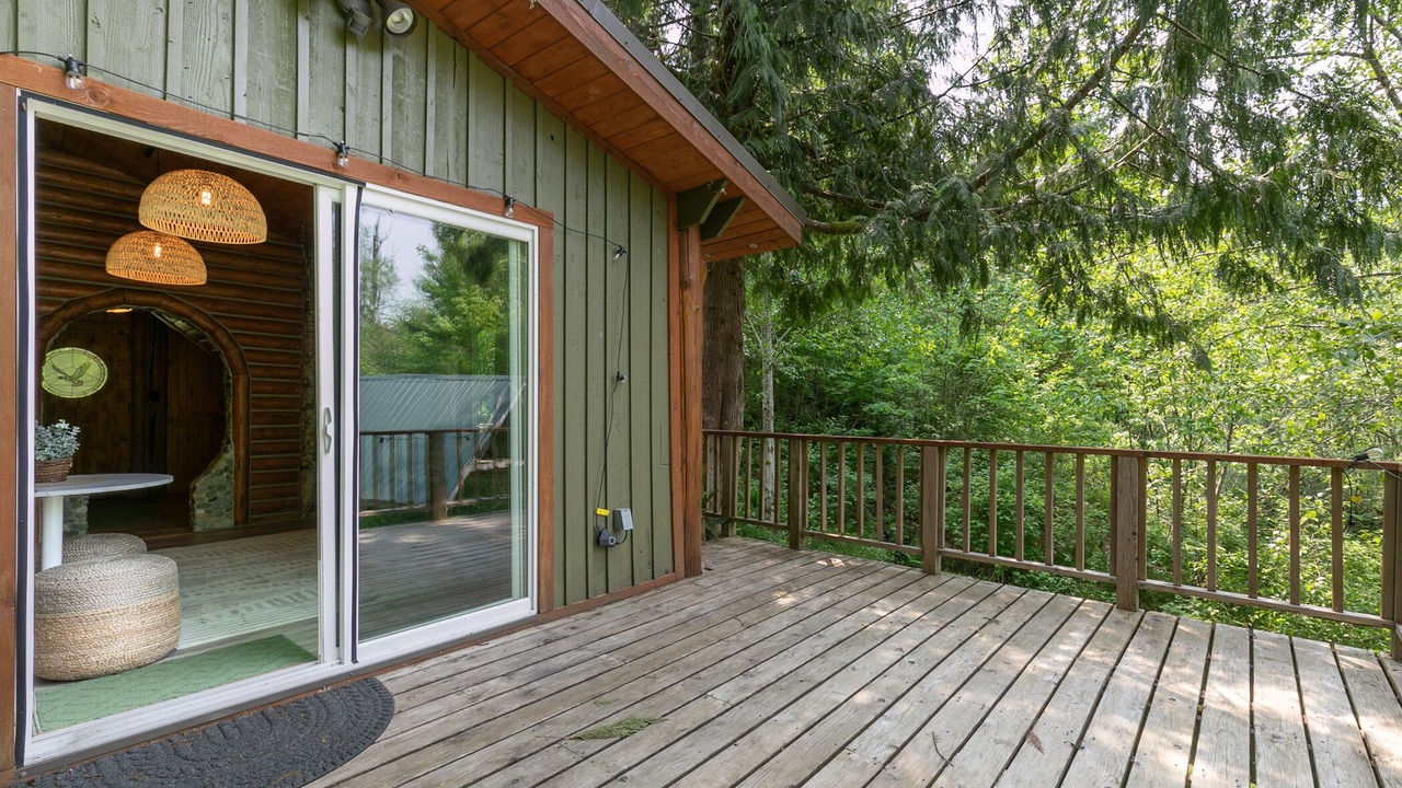 Photo of Others in Gold Bar