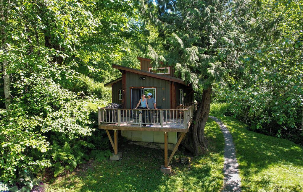 Photo of Others in Gold Bar