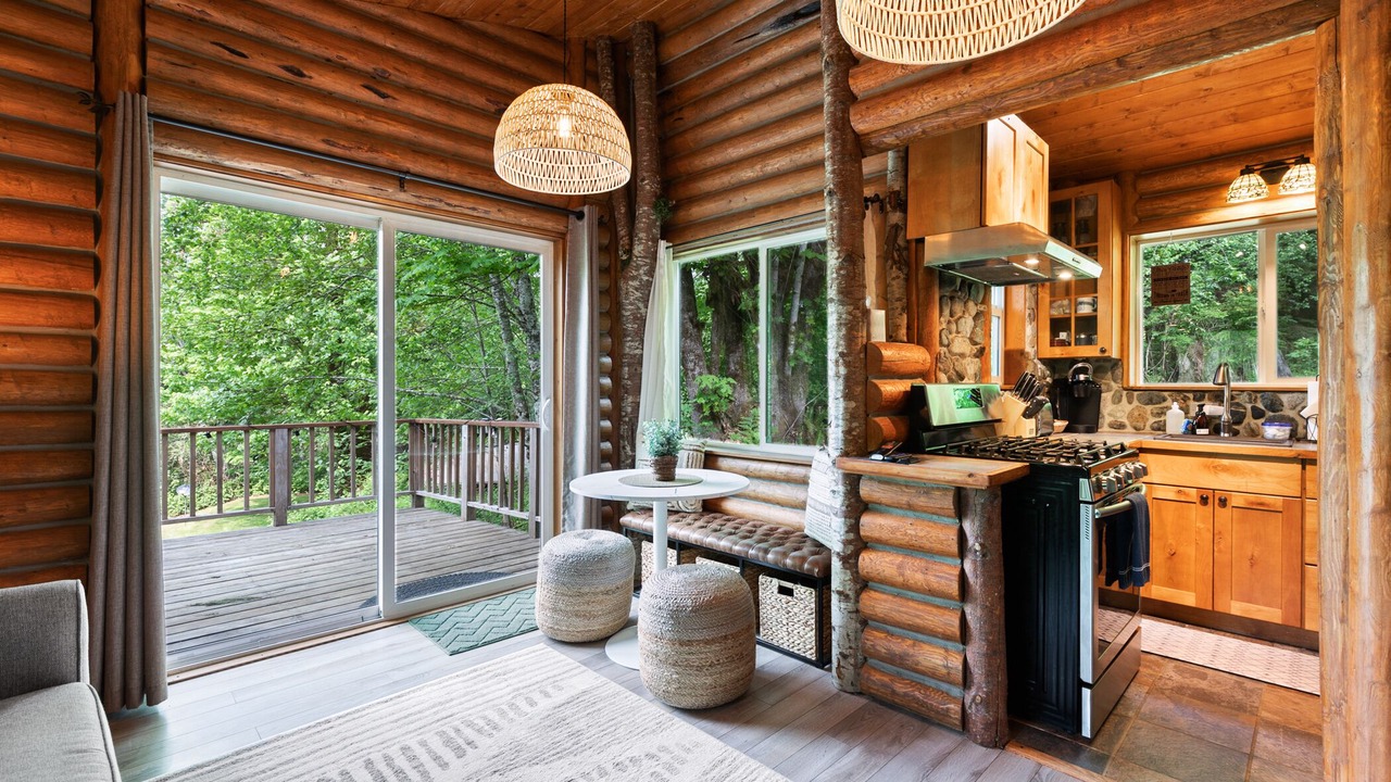 Photo of Others in Gold Bar