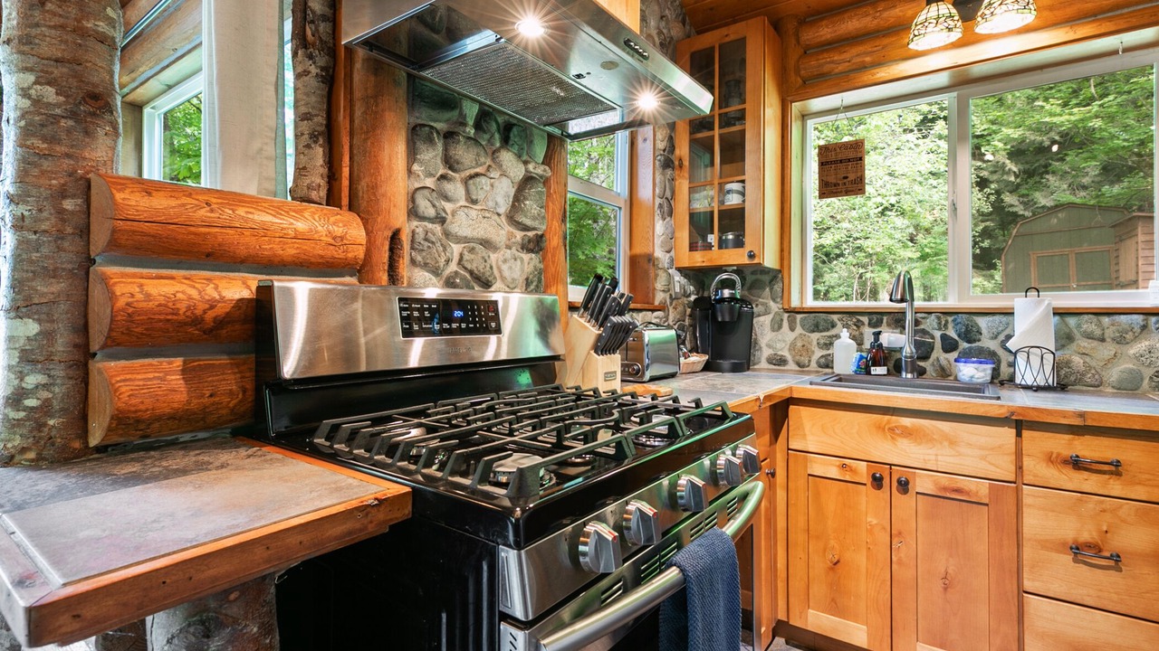 Photo of Others in Gold Bar