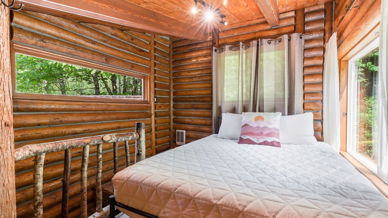 Photo of Others in Gold Bar