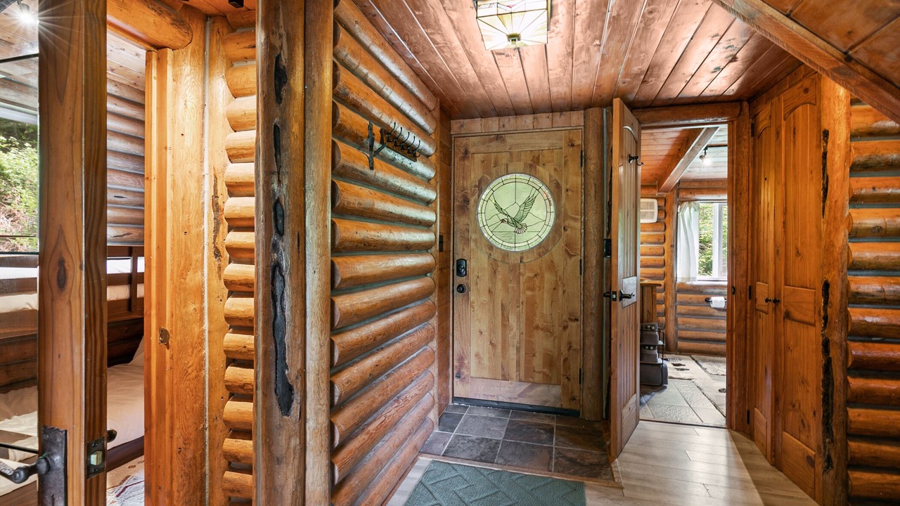 Photo of Others in Gold Bar